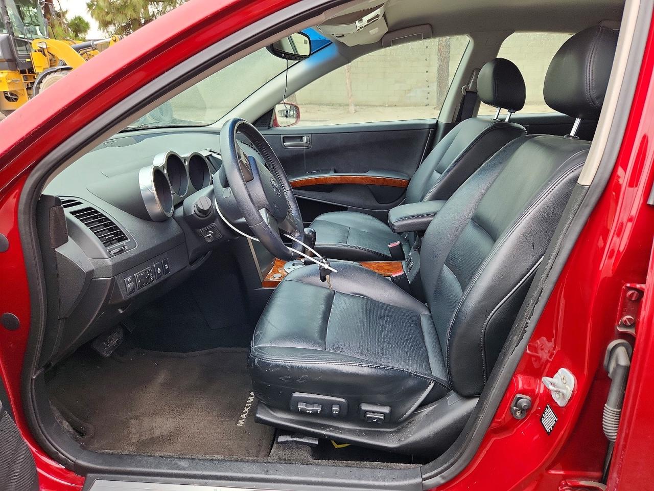 2004 NISSAN MAXIMA