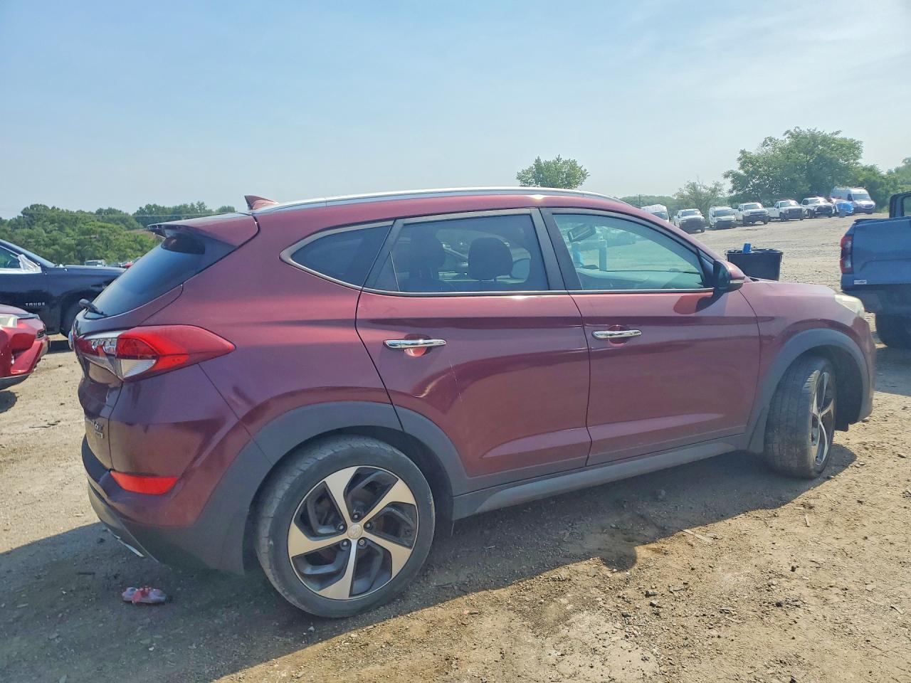 2016 HYUNDAI TUCSON