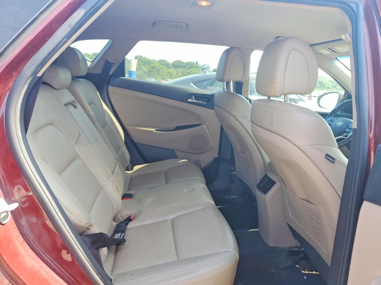 2016 HYUNDAI TUCSON