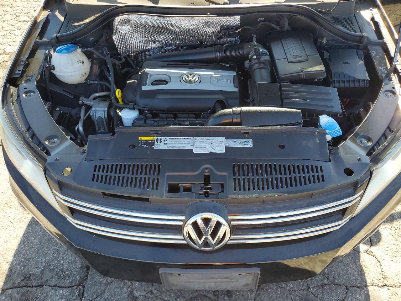 2016 VOLKSWAGEN TIGUAN