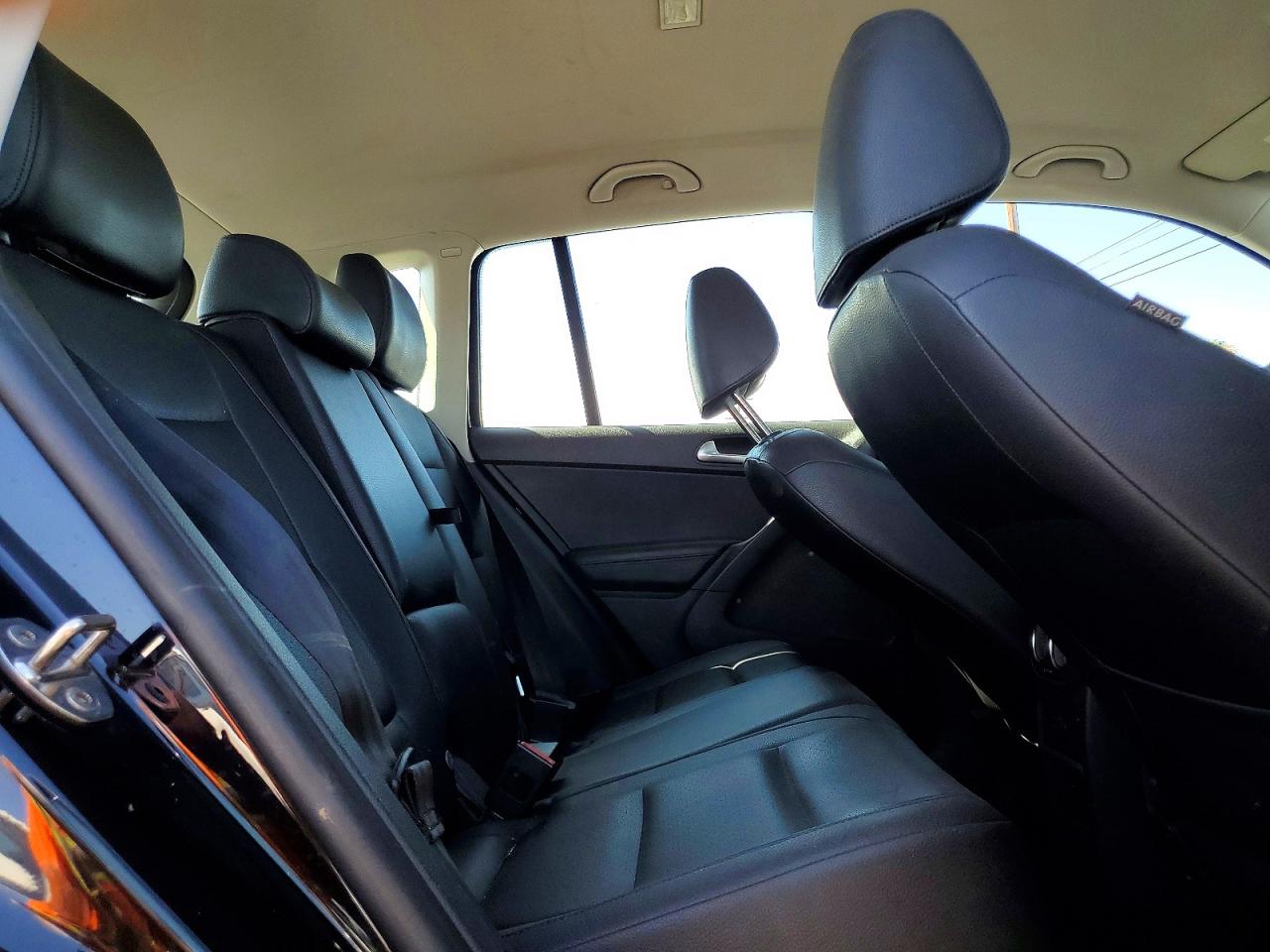 2016 VOLKSWAGEN TIGUAN