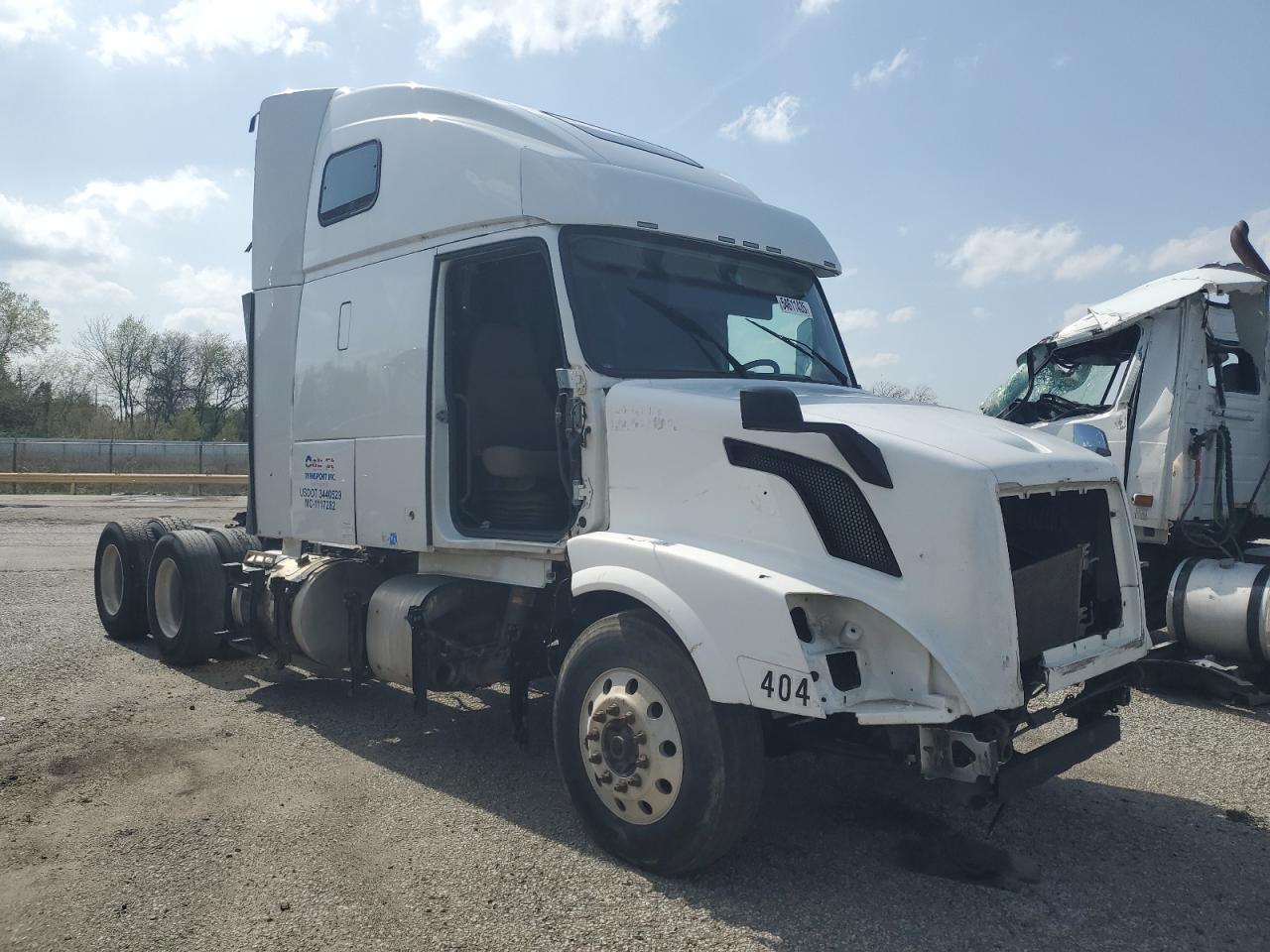 2014 VOLVO VN