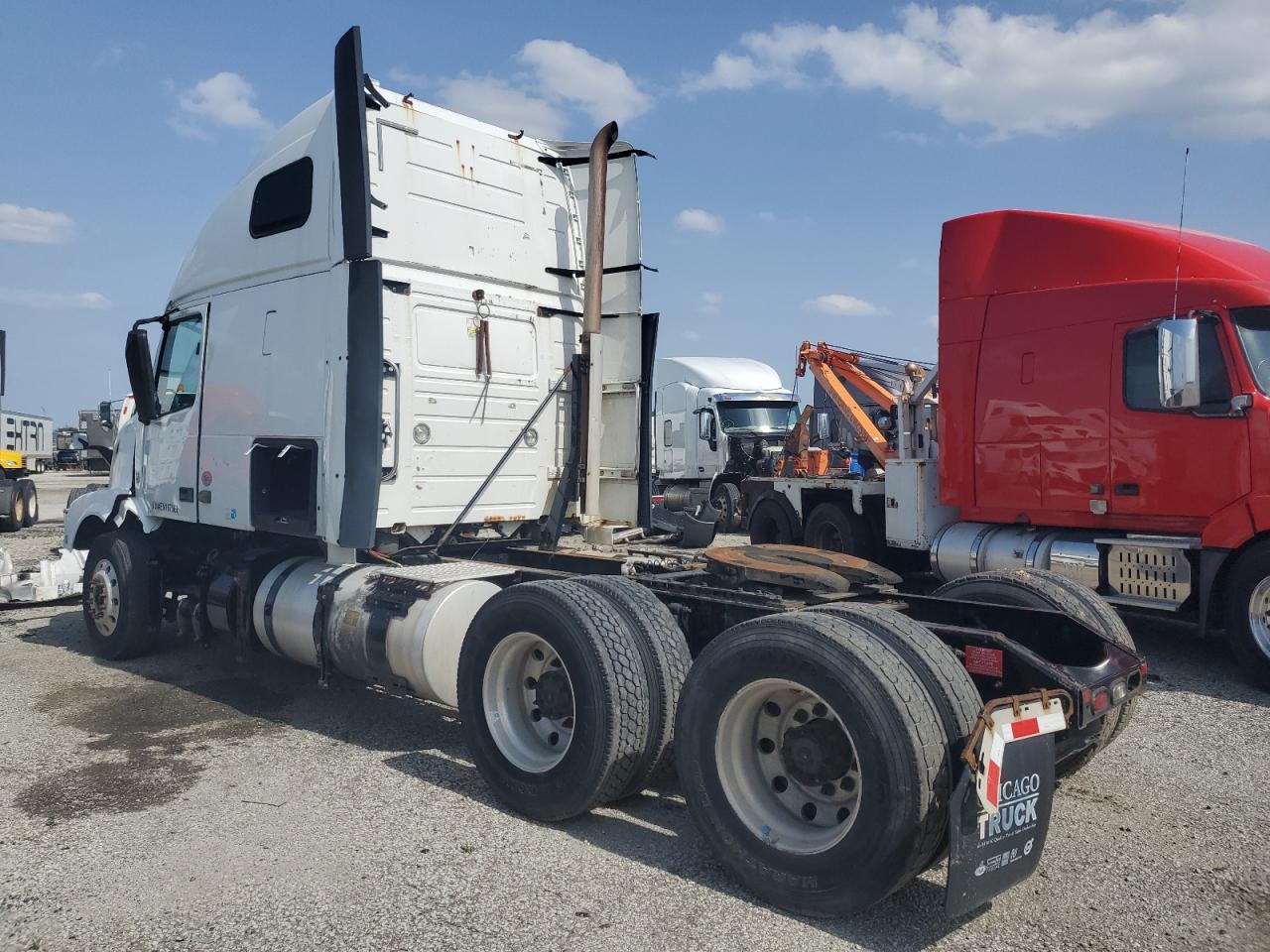 2014 VOLVO VN