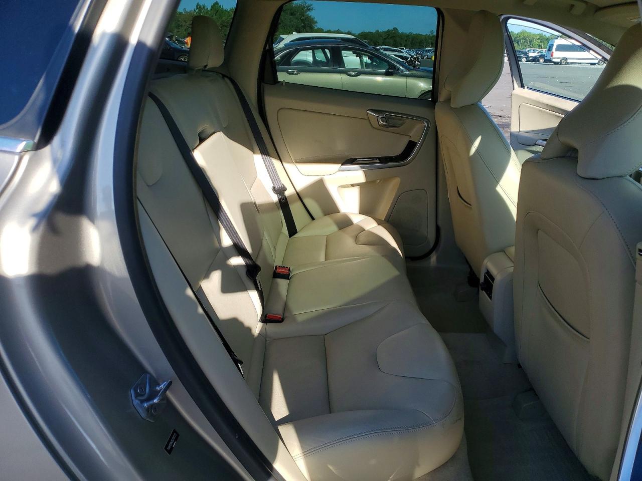 2016 VOLVO XC60