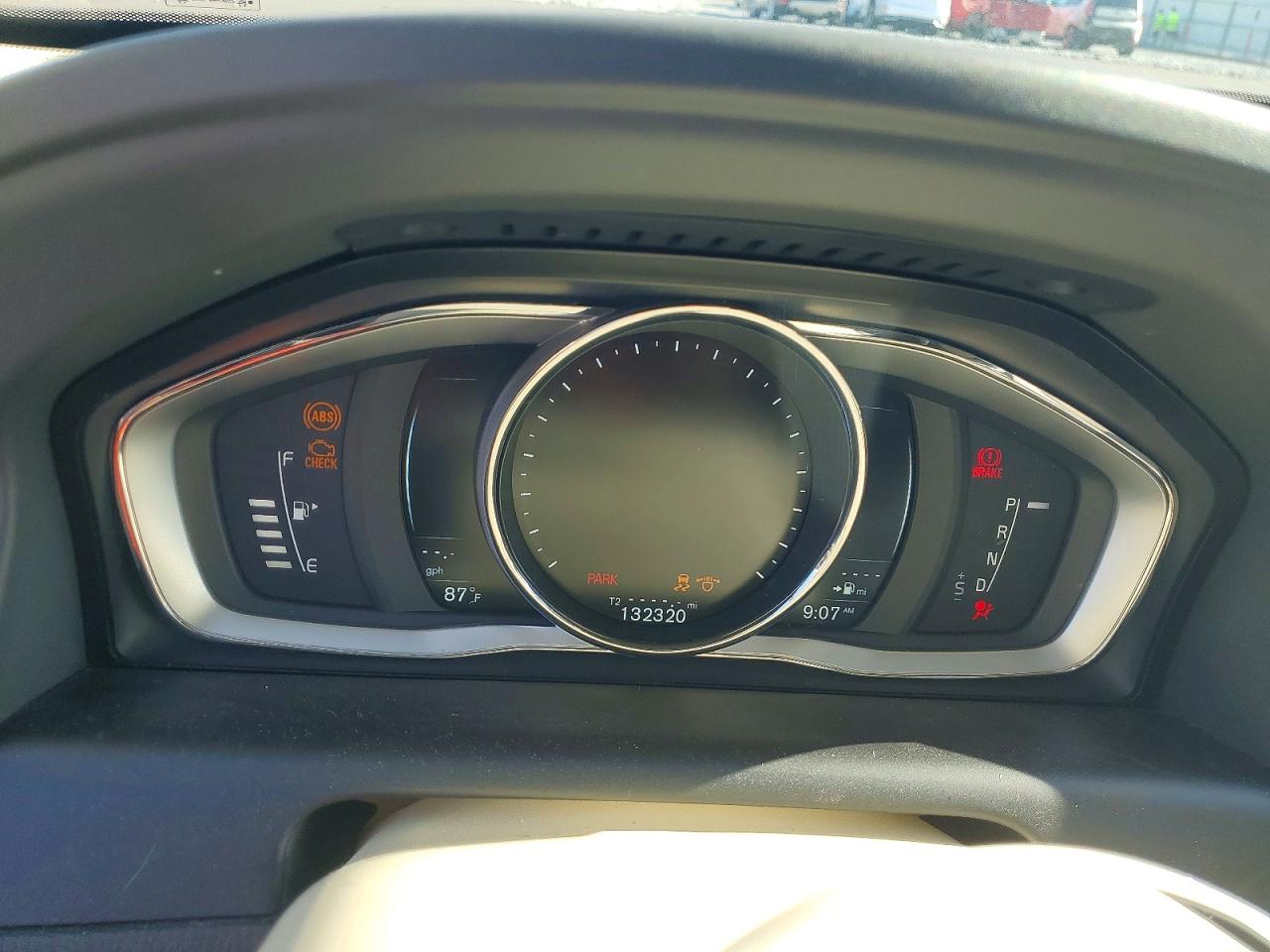 2016 VOLVO XC60