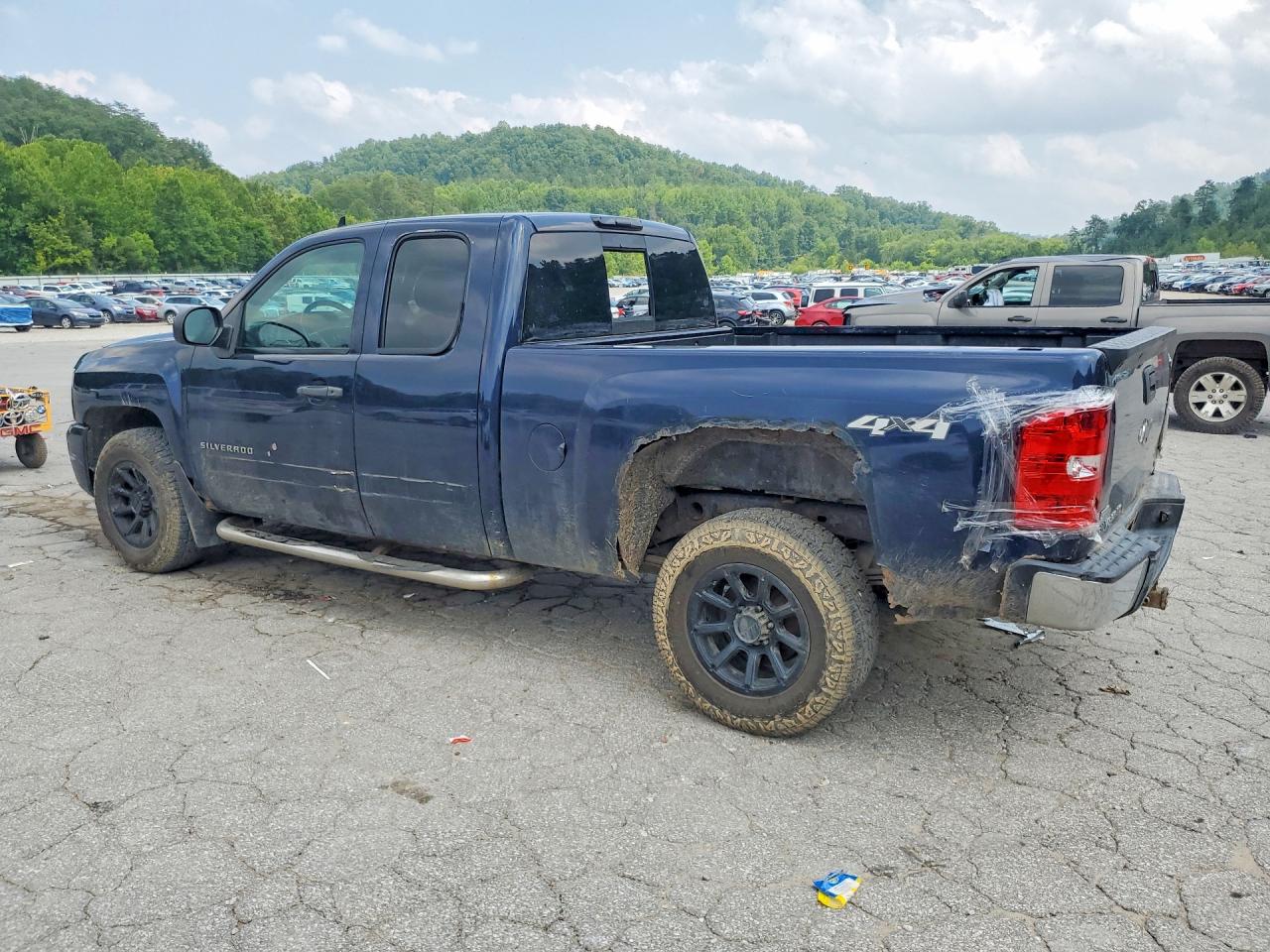 2011 CHEVROLET SILVERADO