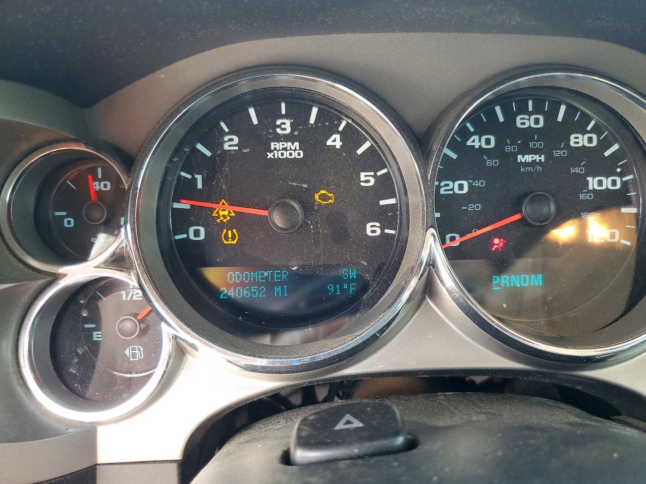 2011 CHEVROLET SILVERADO