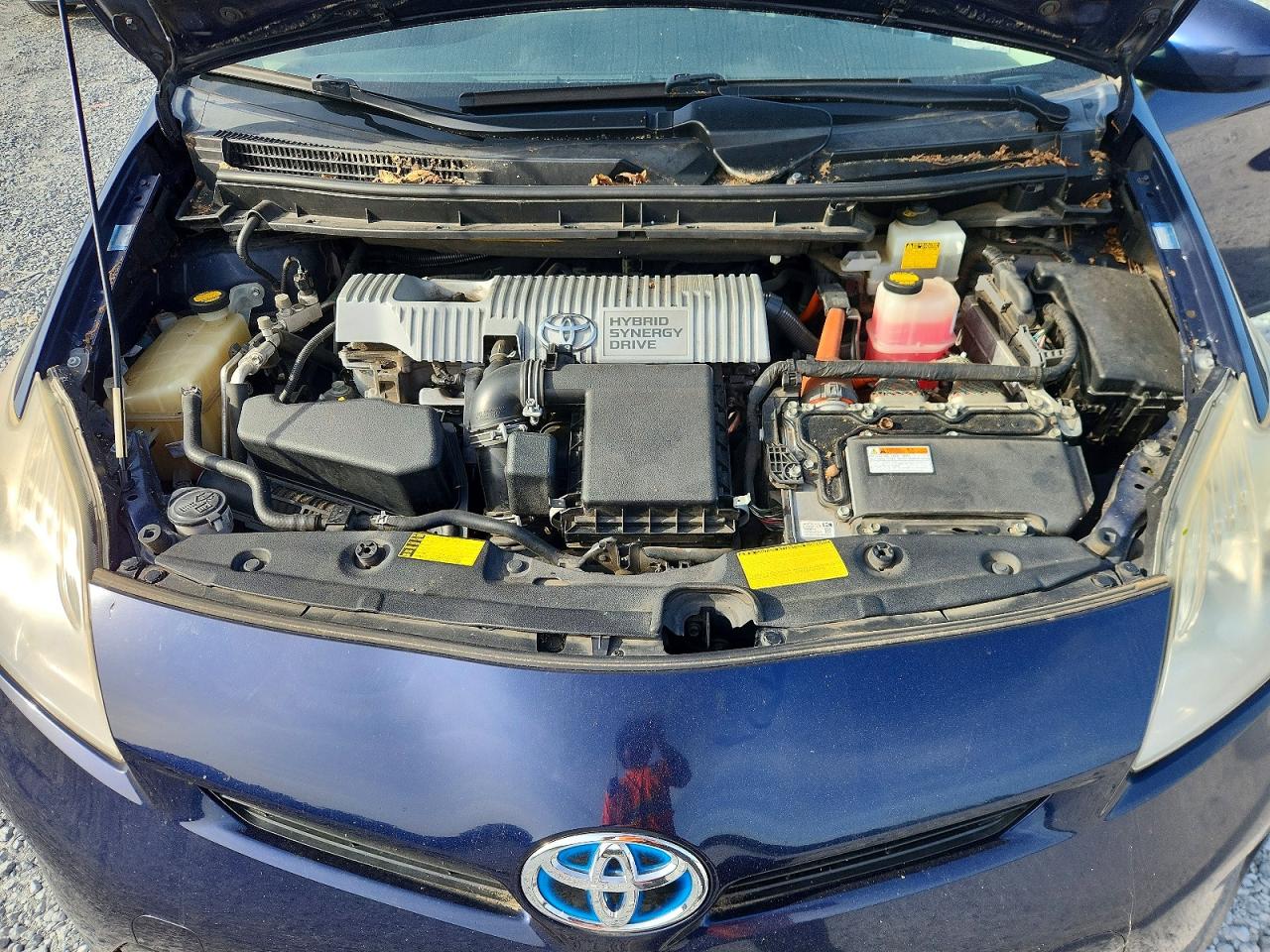 2013 TOYOTA PRIUS THRE
