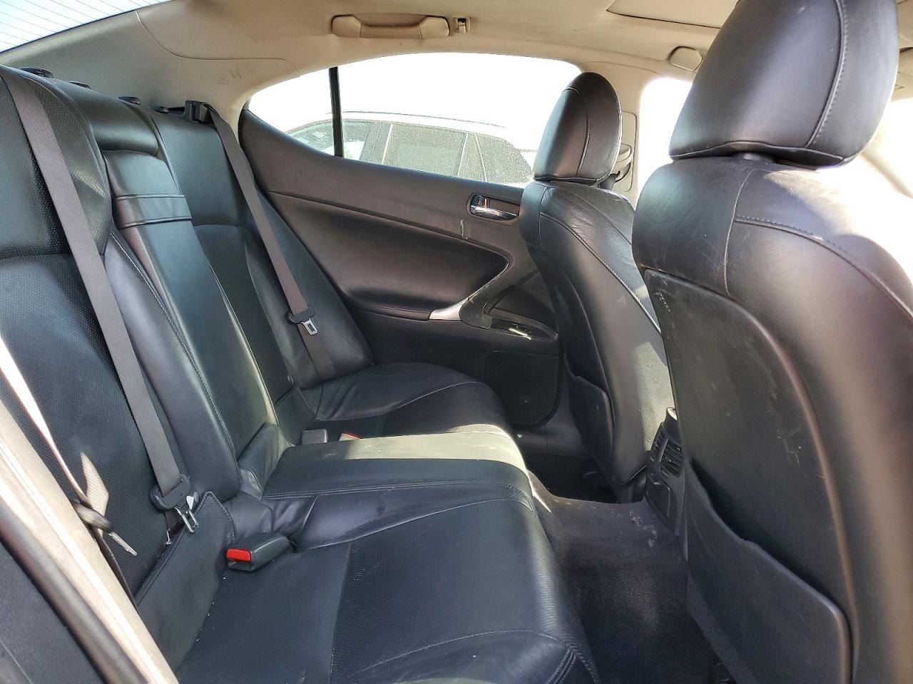 2006 LEXUS IS