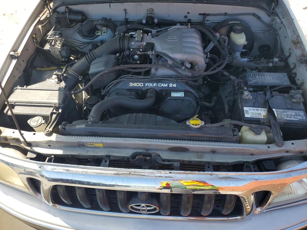 2004 TOYOTA TACOMA