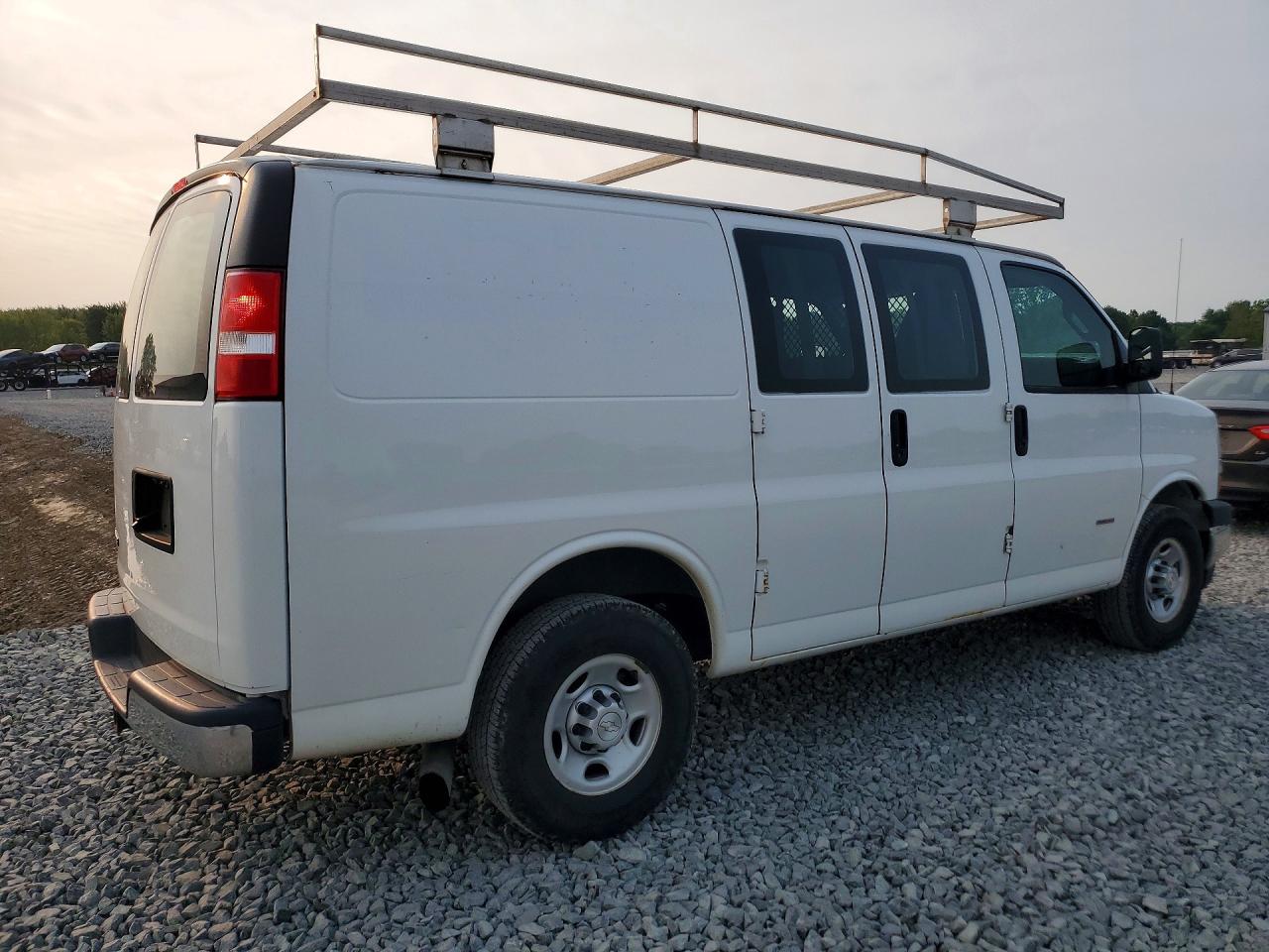 2019 CHEVROLET EXPRESS