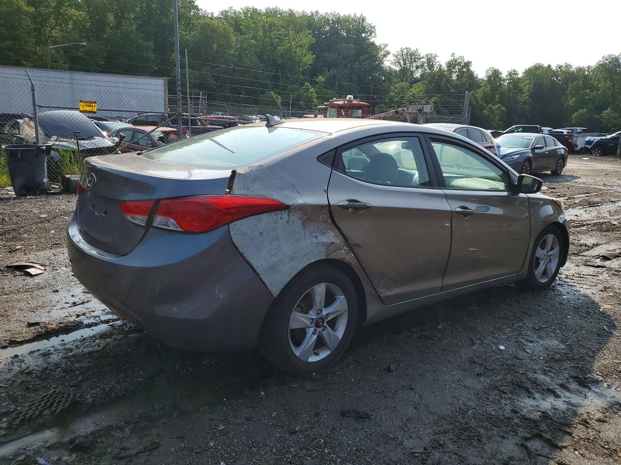 2013 HYUNDAI ELANTRA