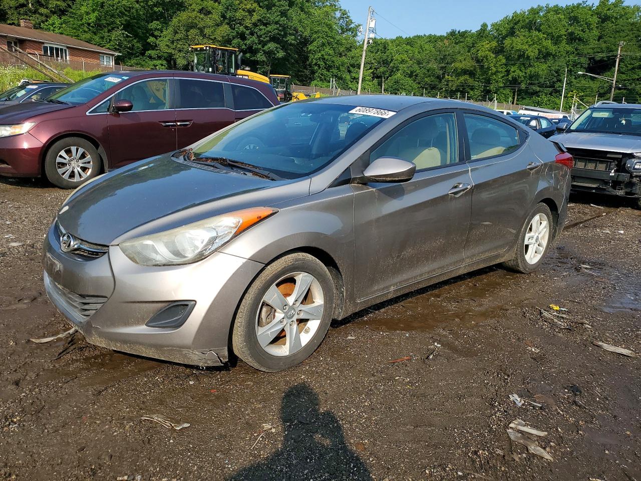 2013 HYUNDAI ELANTRA