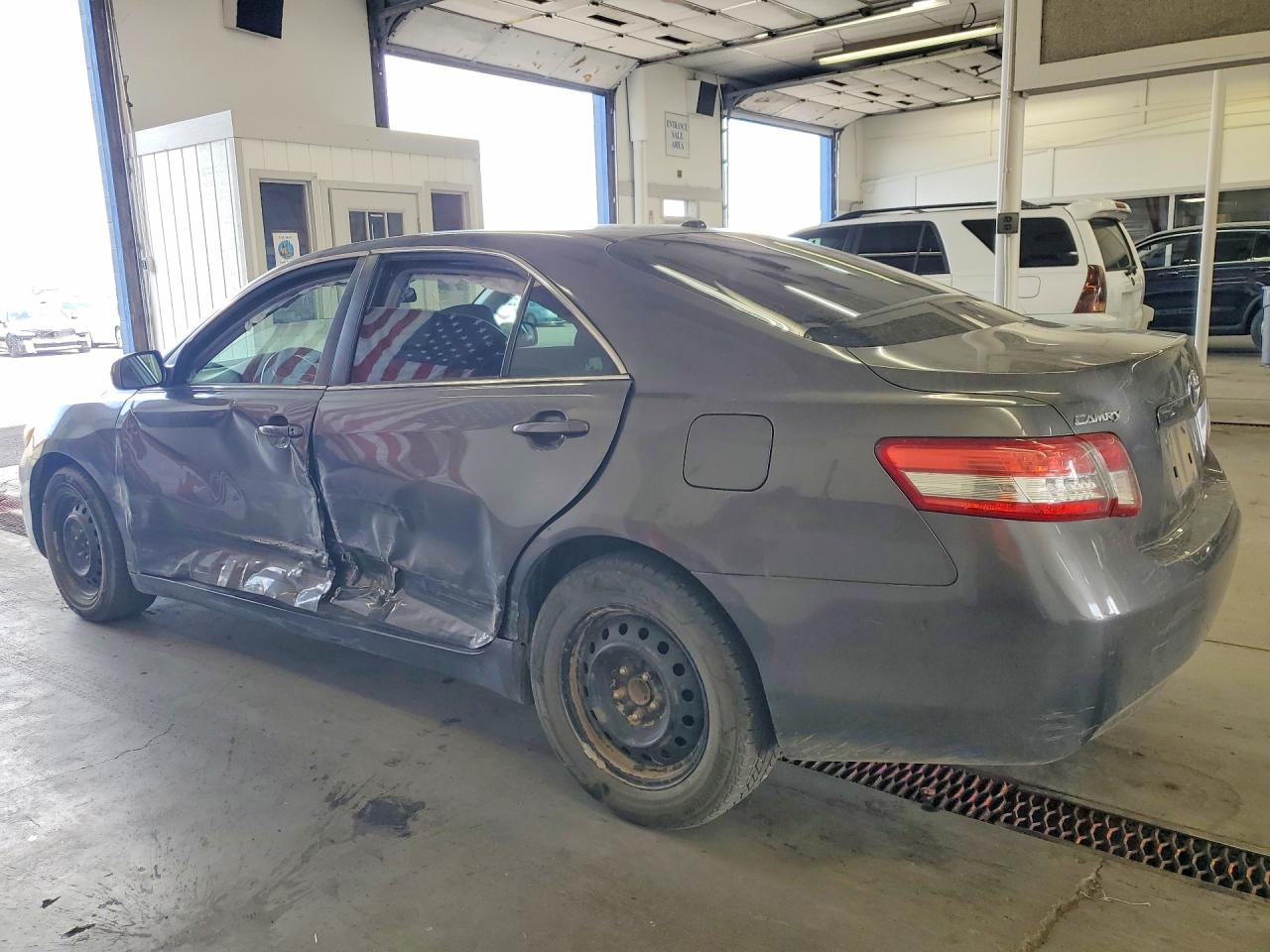 2011 TOYOTA CAMRY