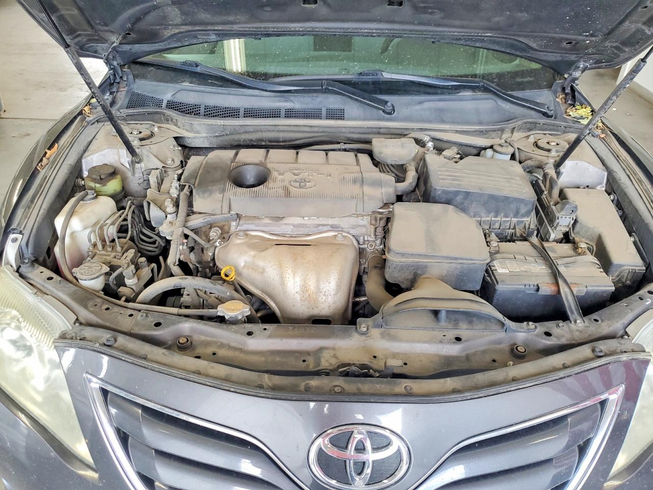 2011 TOYOTA CAMRY