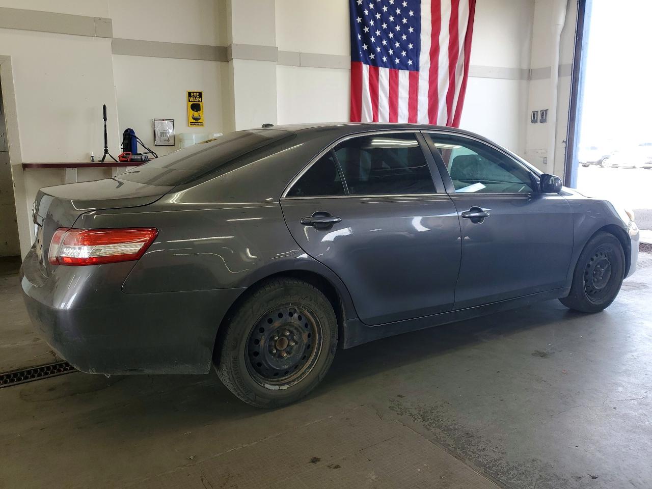 2011 TOYOTA CAMRY