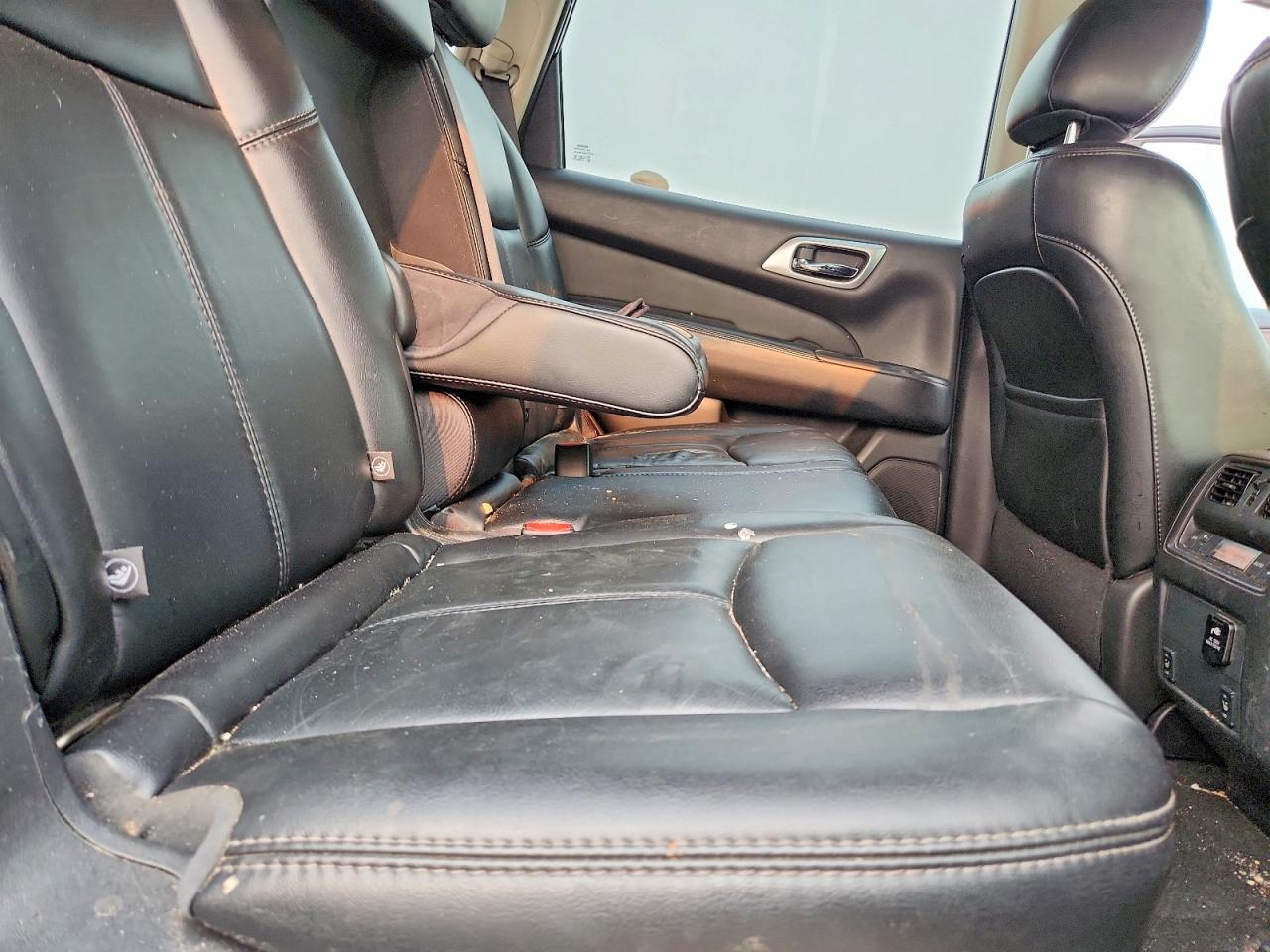 2016 NISSAN PATHFINDER