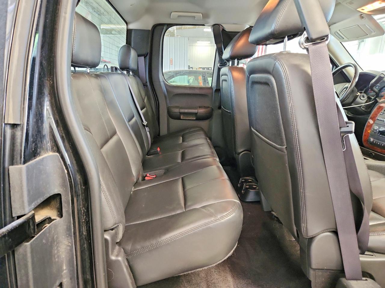 2011 CHEVROLET SILVERADO