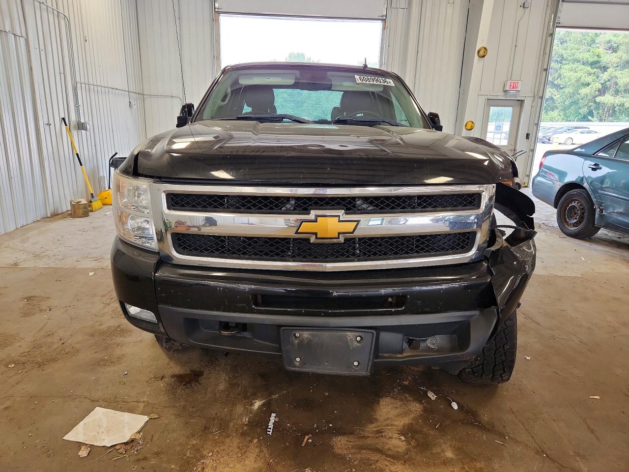 2011 CHEVROLET SILVERADO