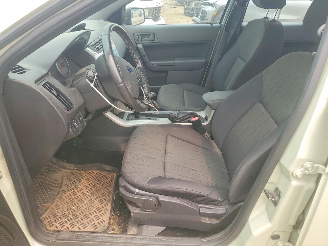 2011 FORD FOCUS
