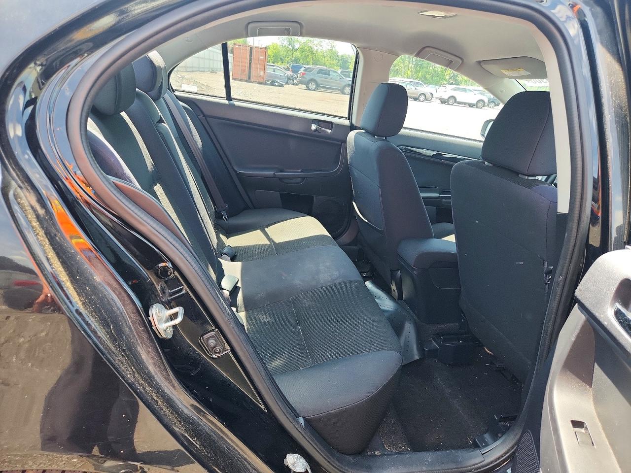 2016 MITSUBISHI LANCER