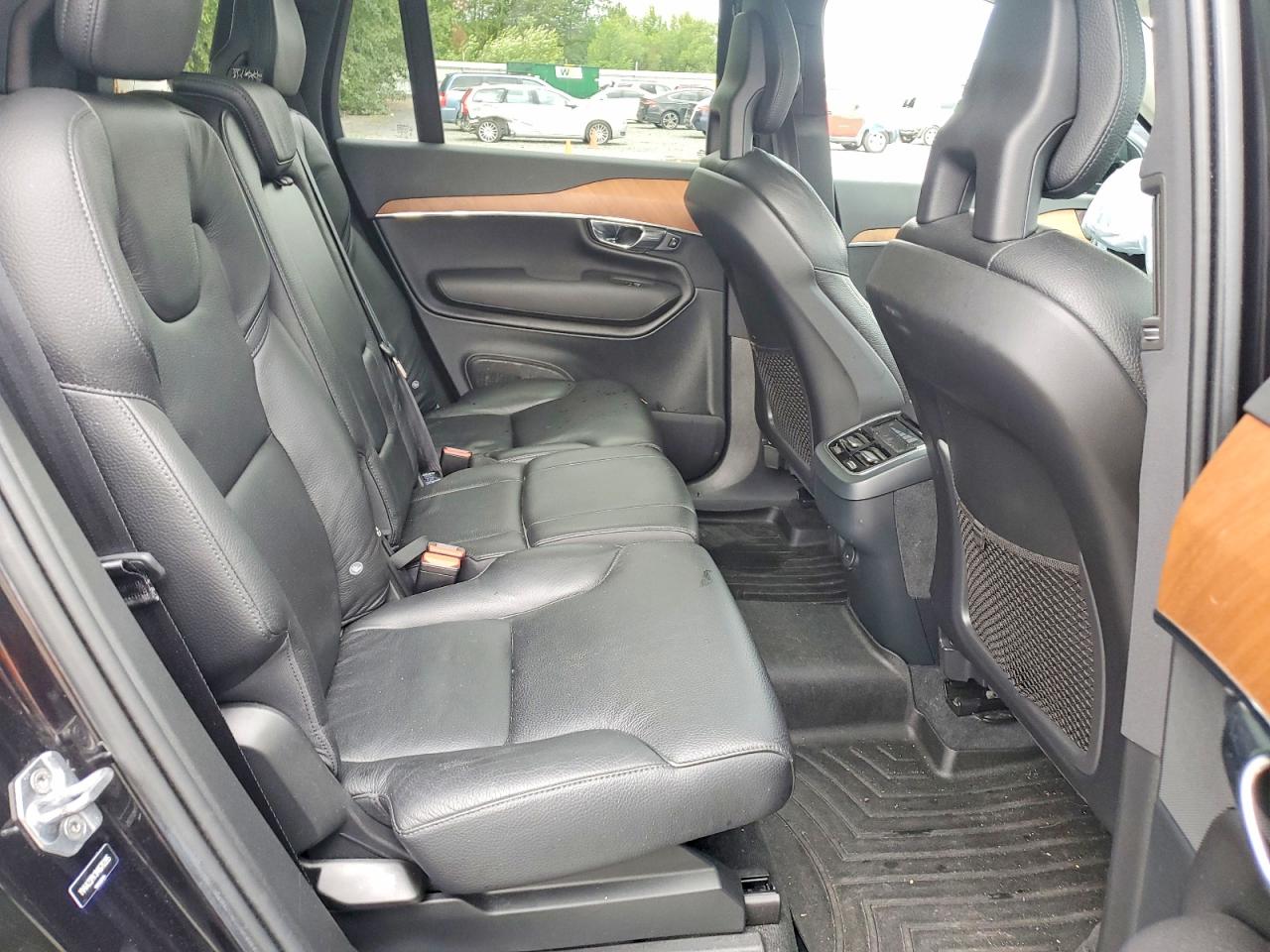 2021 VOLVO XC90