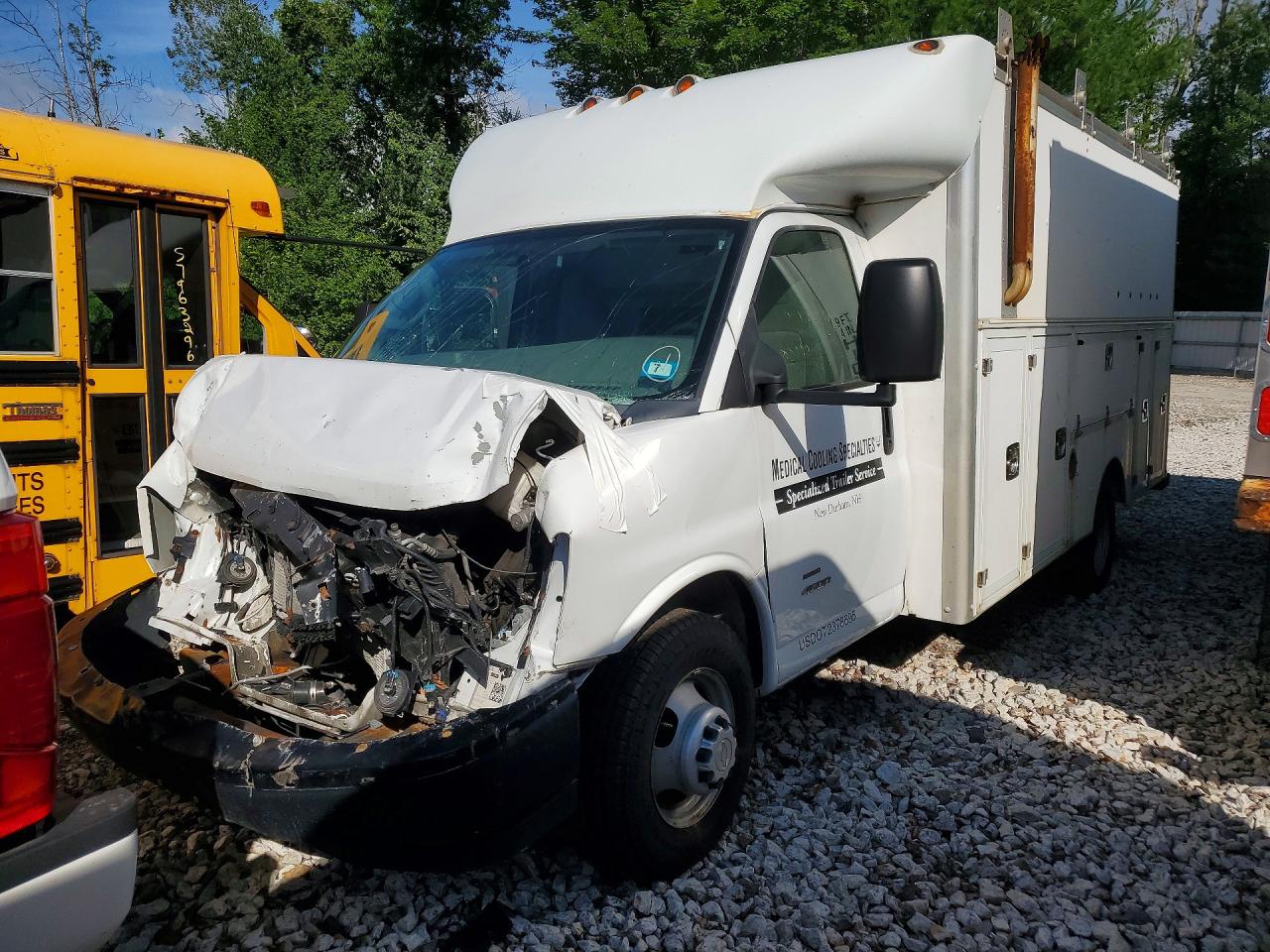 2019 CHEVROLET EXPRESS