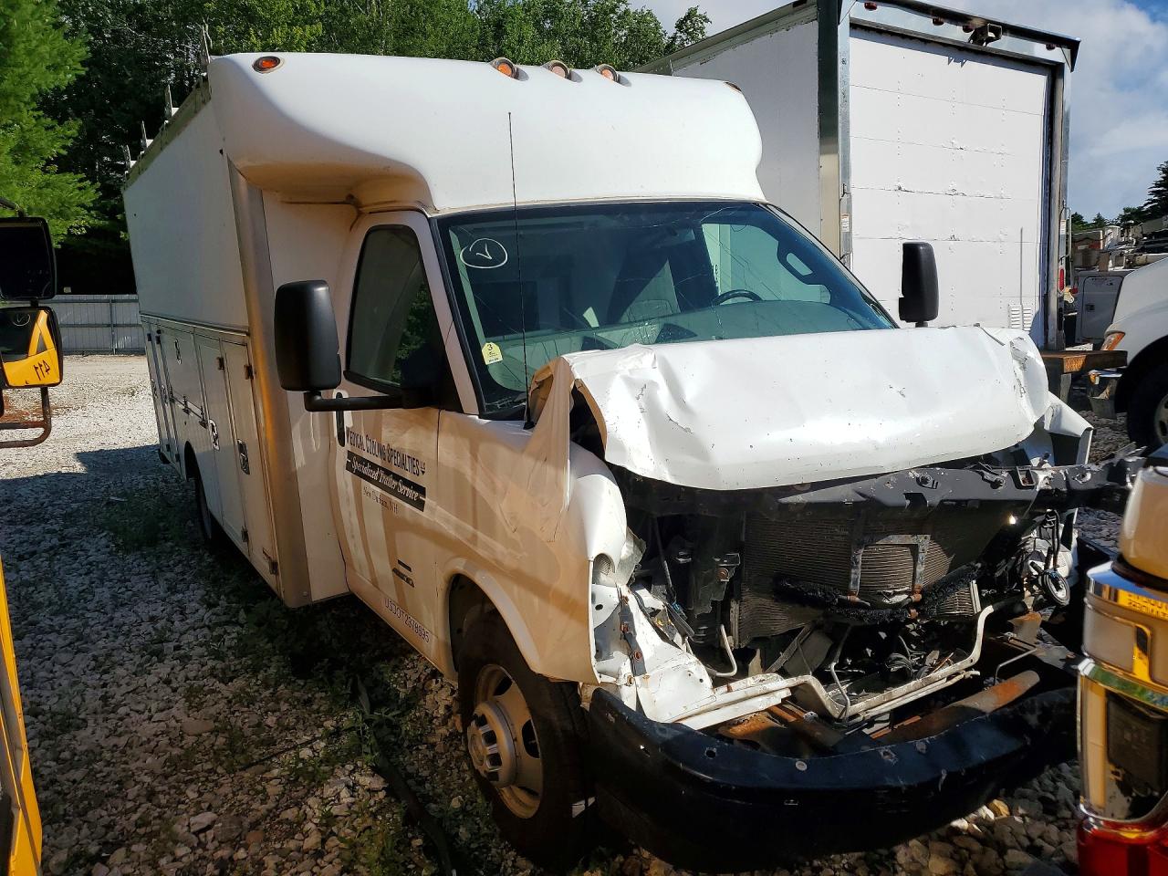 2019 CHEVROLET EXPRESS