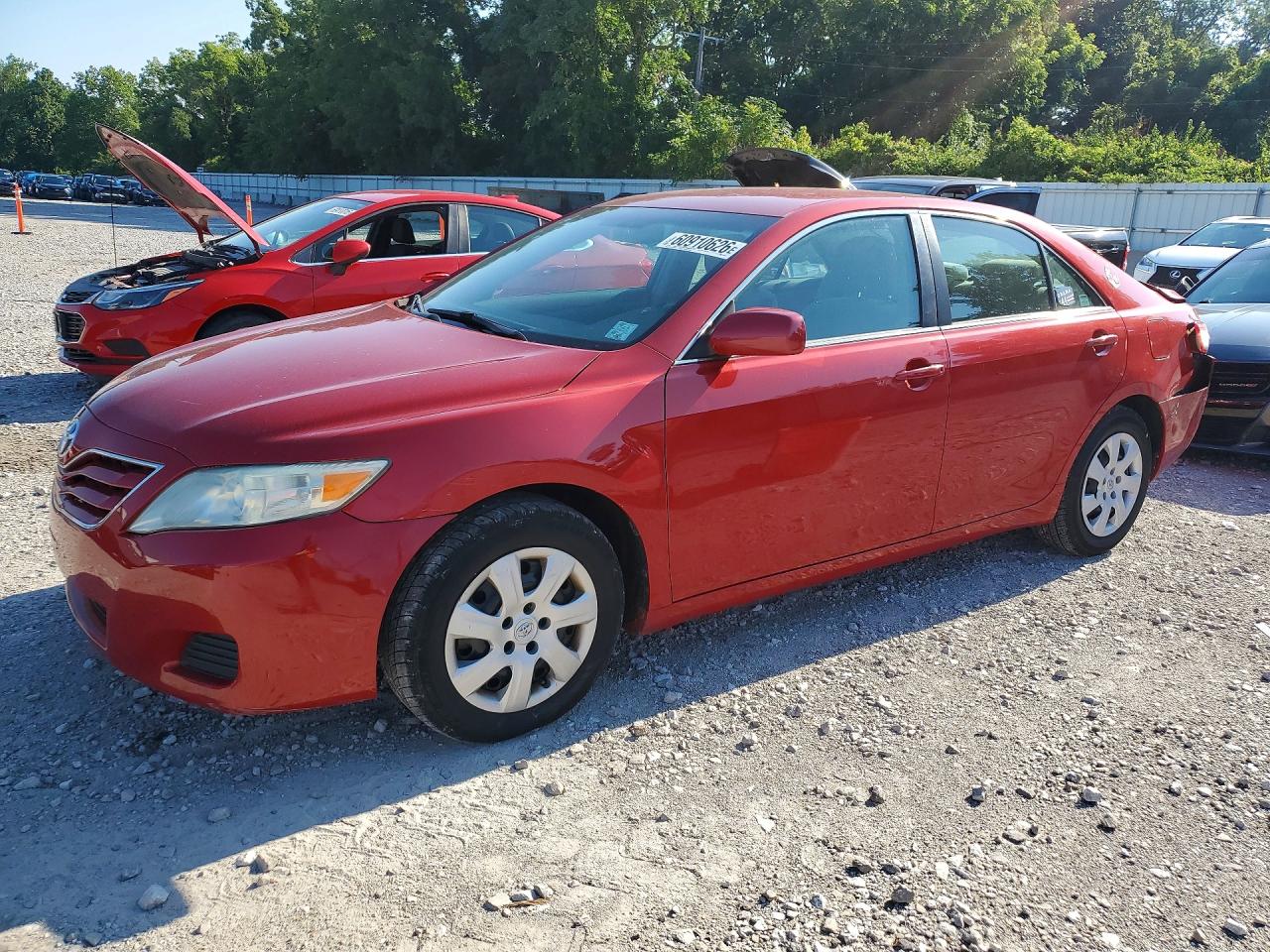 2011 TOYOTA CAMRY