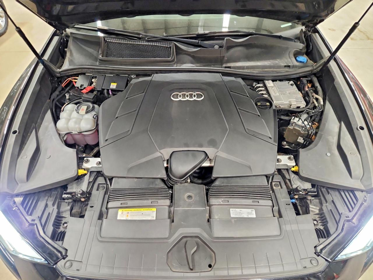 2019 AUDI Q8
