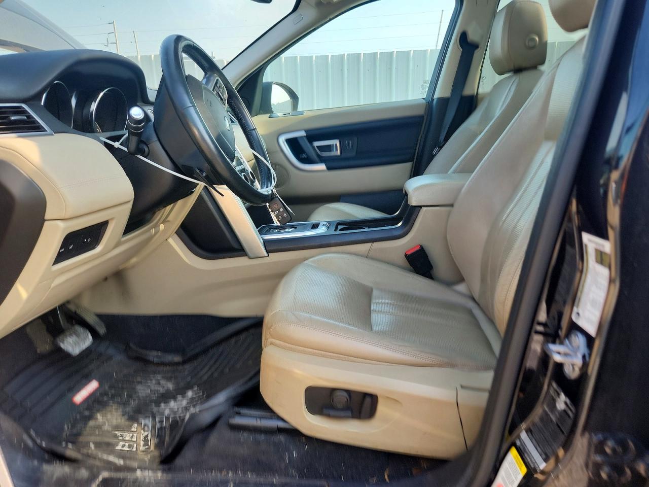 2017 LAND ROVER DISCOVERY