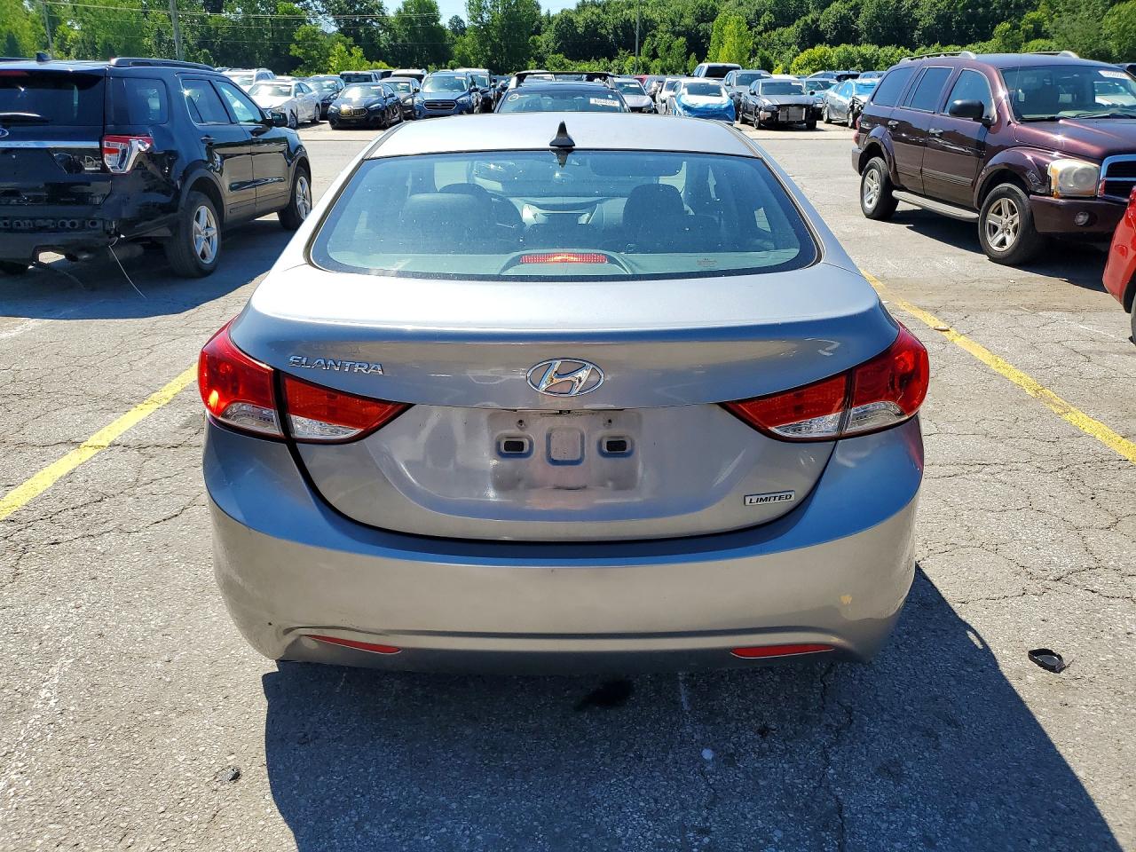 2013 HYUNDAI ELANTRA