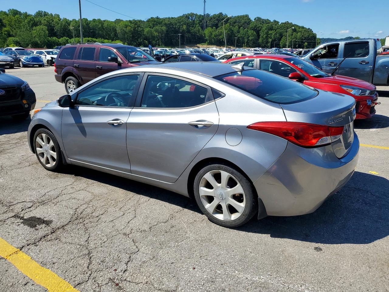 2013 HYUNDAI ELANTRA
