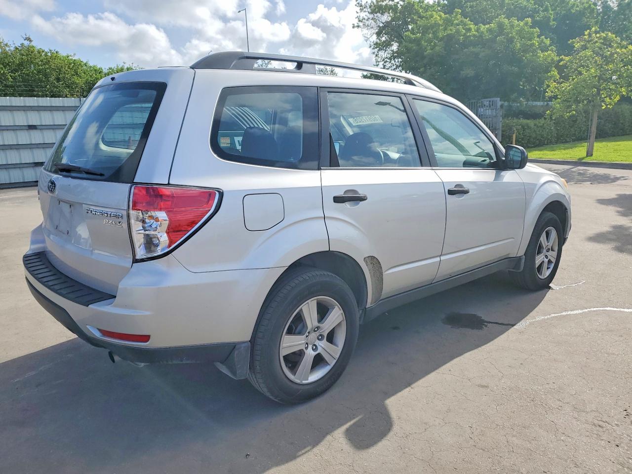 2011 SUBARU FORESTER
