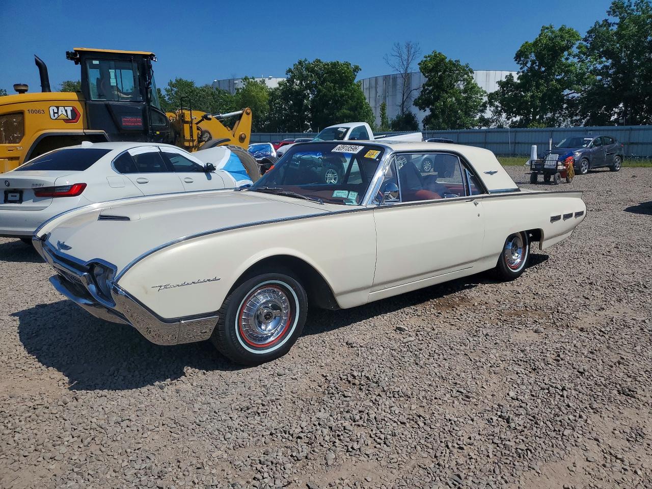 1962 FORD TBIRD