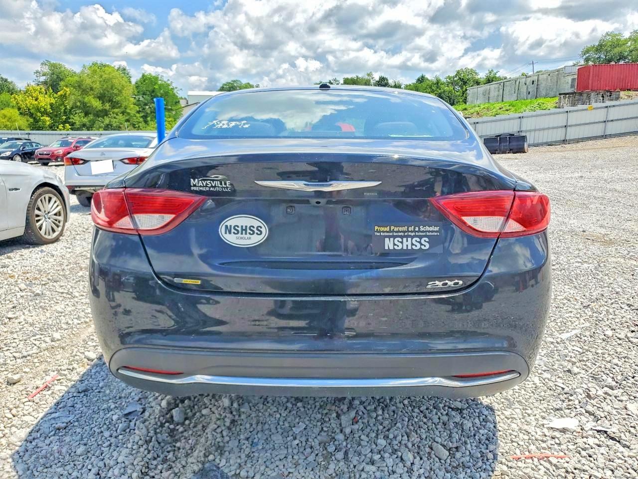 2015 CHRYSLER 200