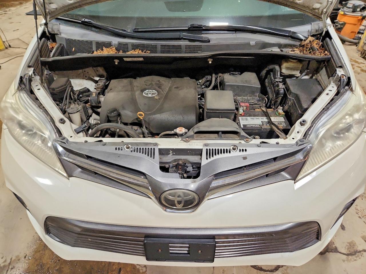 2018 TOYOTA SIENNA