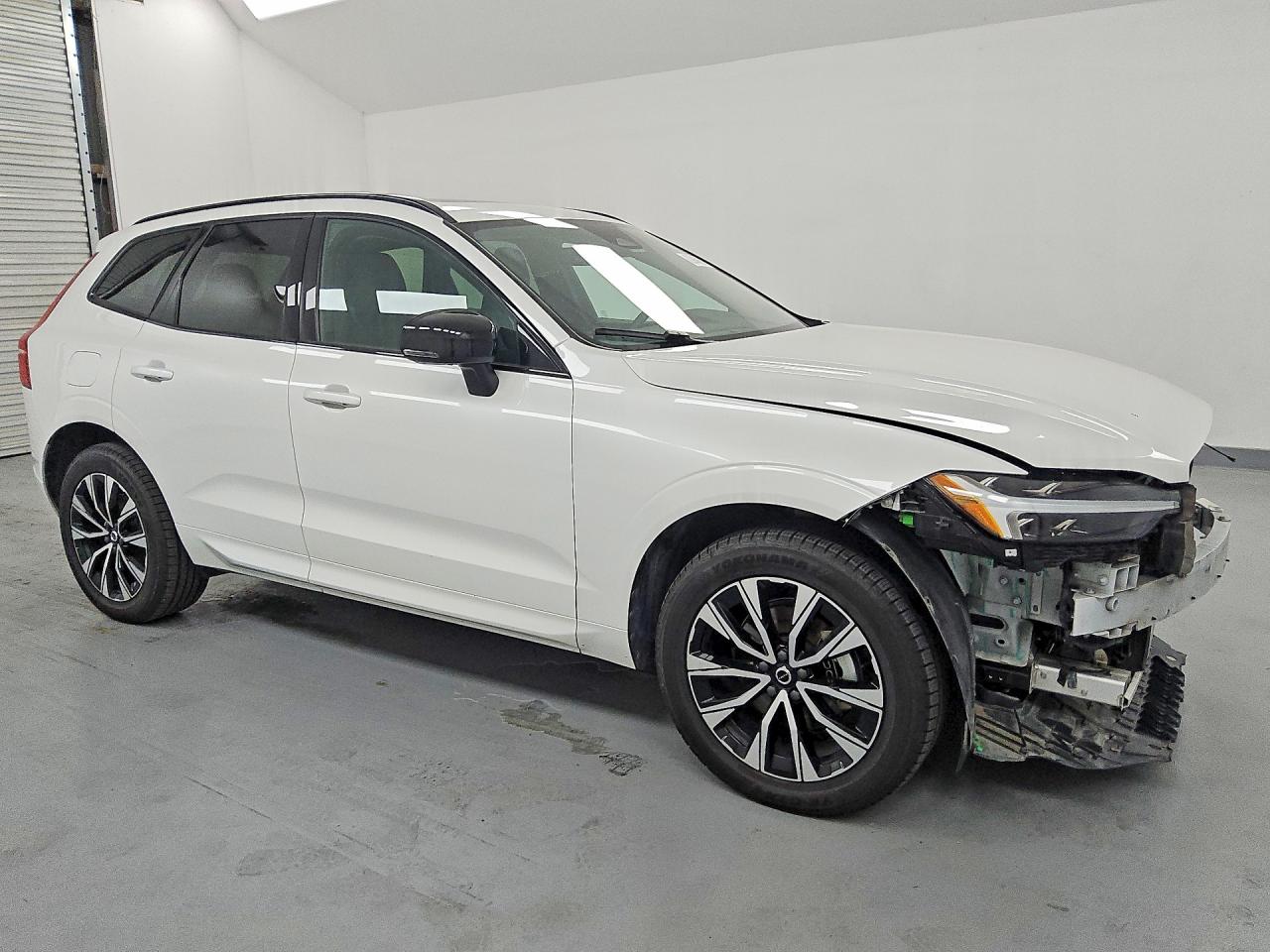 2024 VOLVO XC60