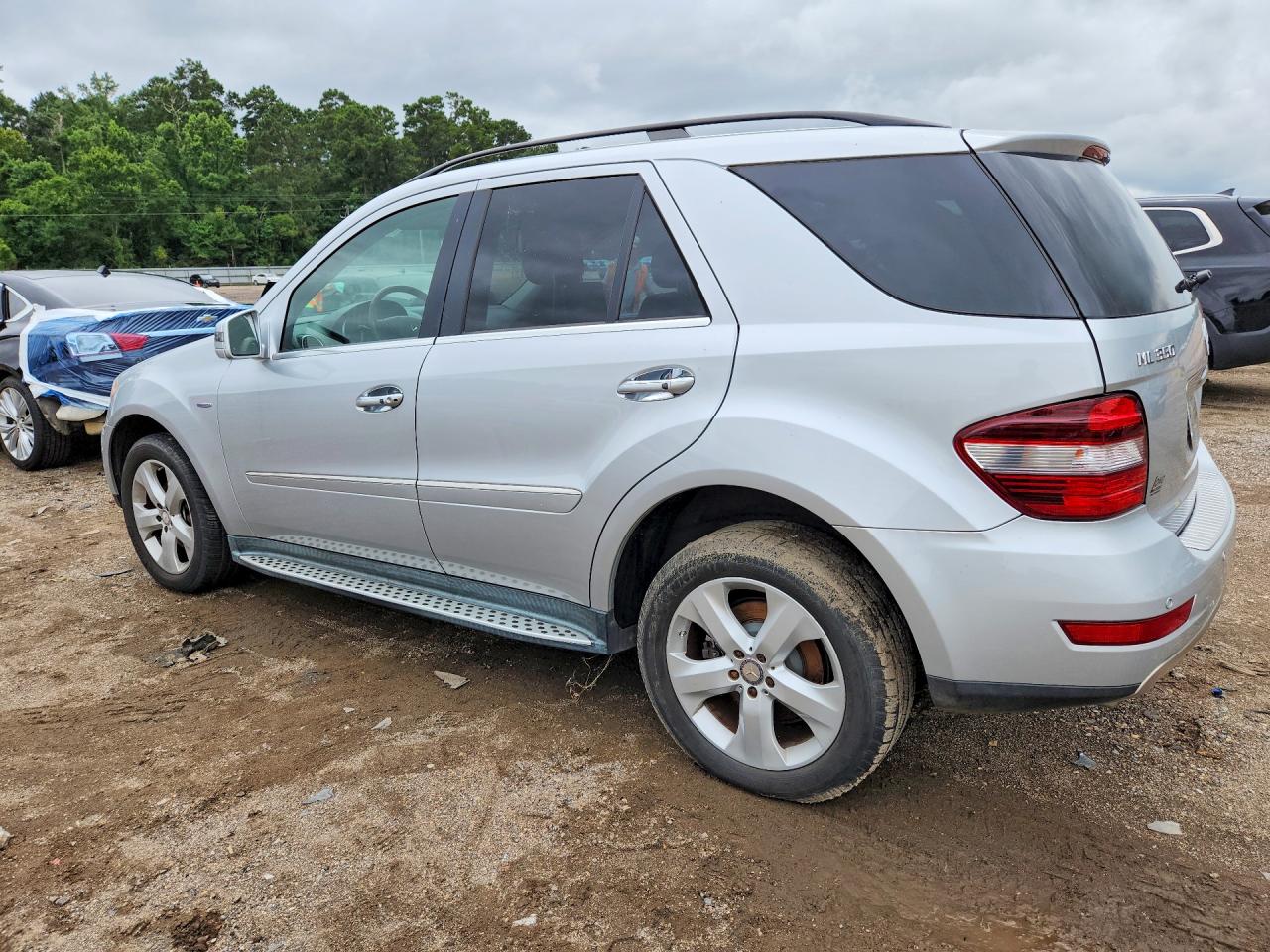 2011 MERCEDES-BENZ M-CLASS