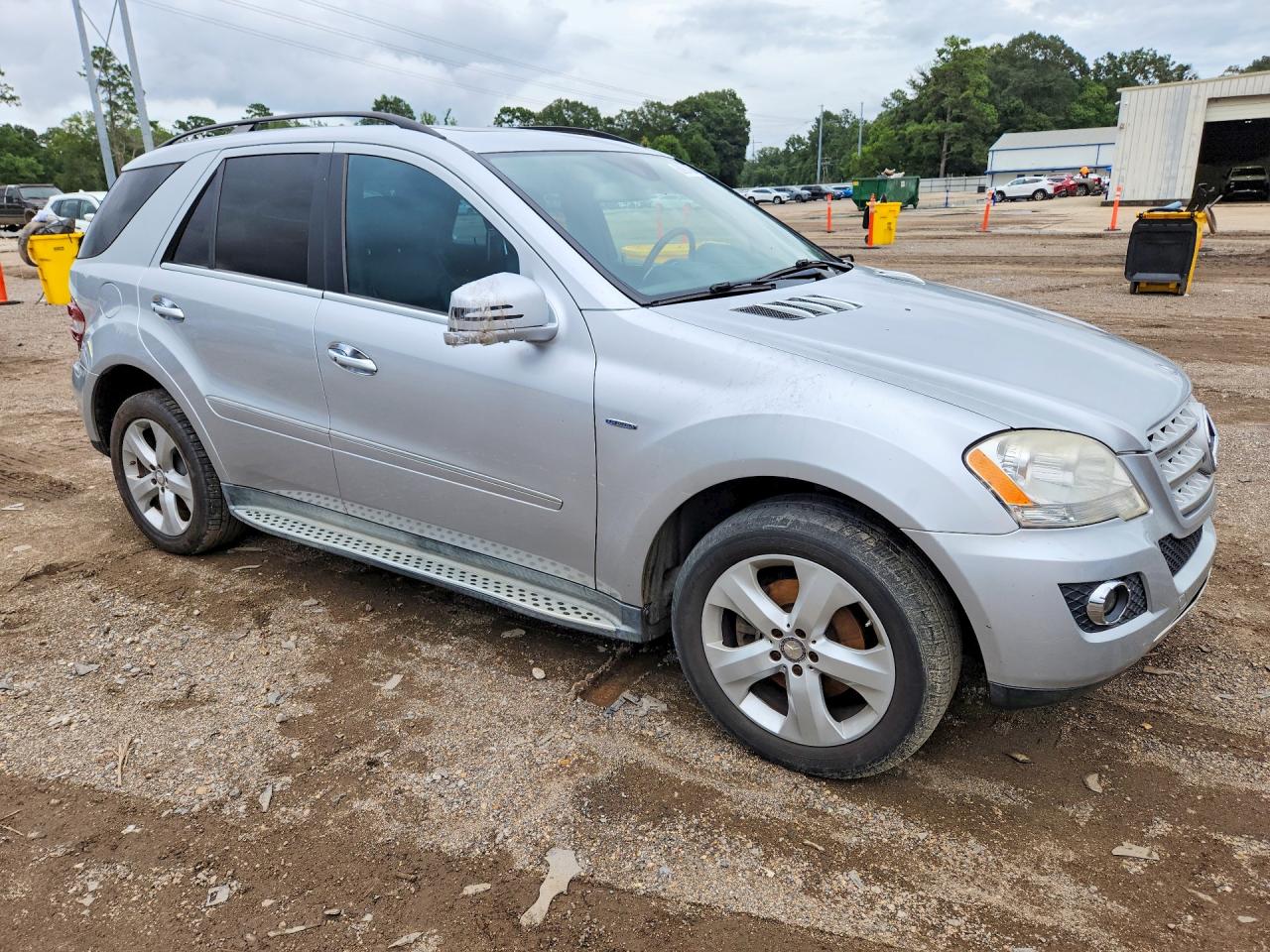 2011 MERCEDES-BENZ M-CLASS