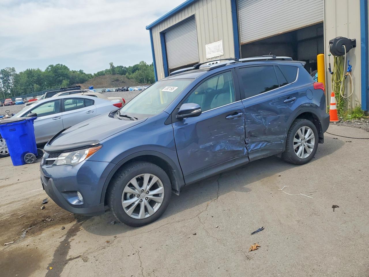 2014 TOYOTA RAV4