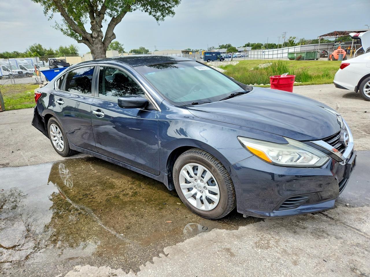 2017 NISSAN ALTIMA