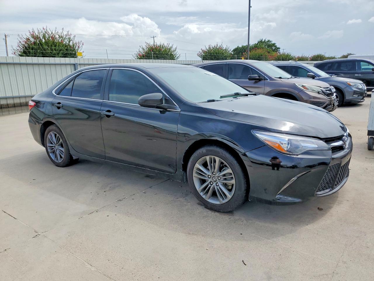 2017 TOYOTA CAMRY
