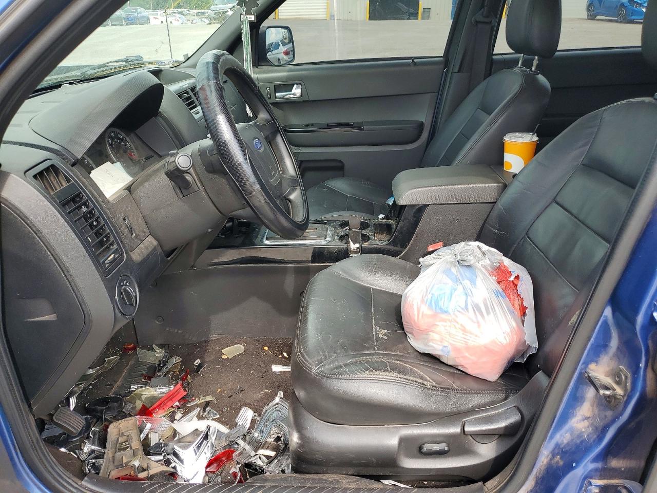 2010 FORD ESCAPE