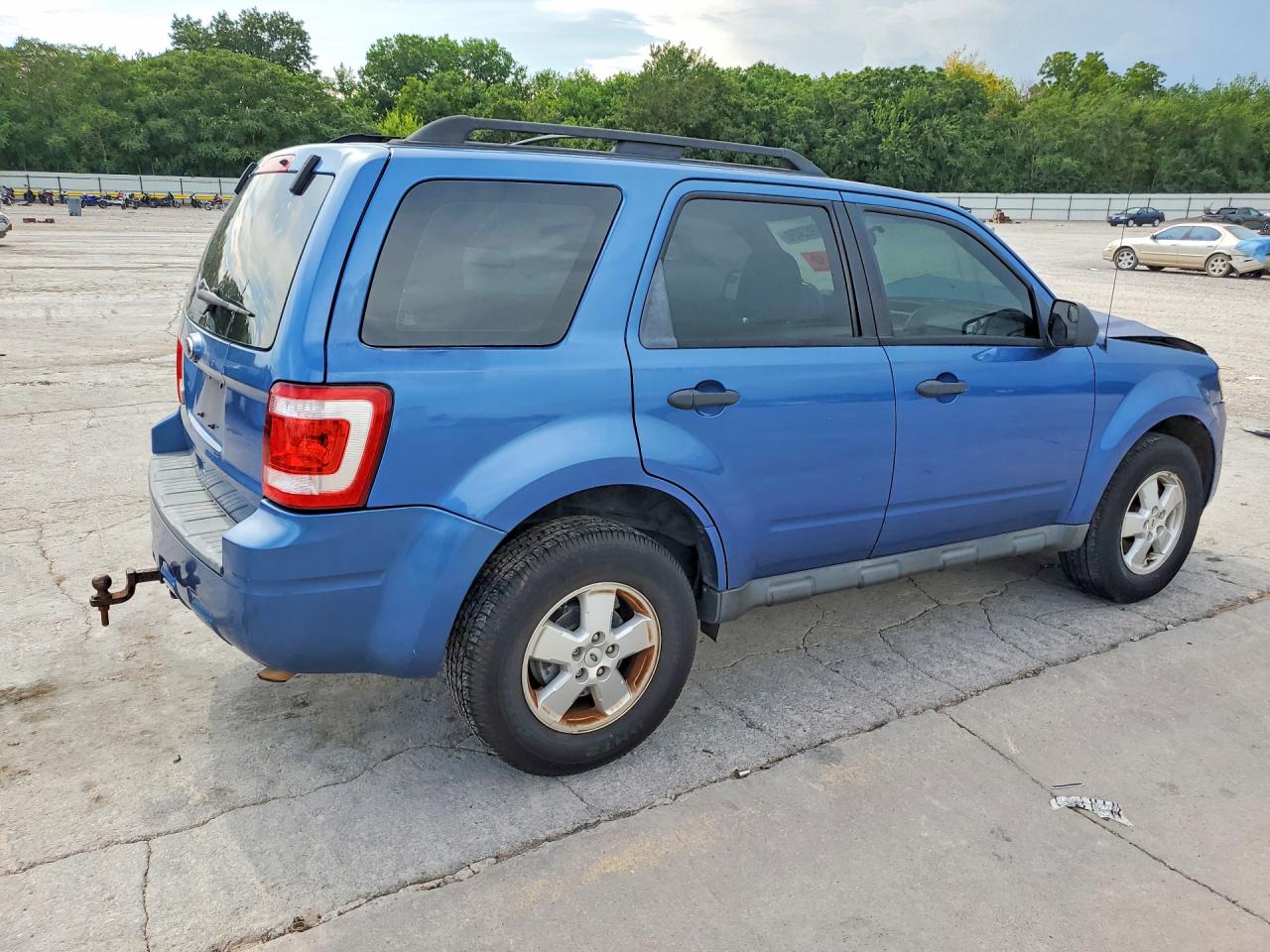 2010 FORD ESCAPE