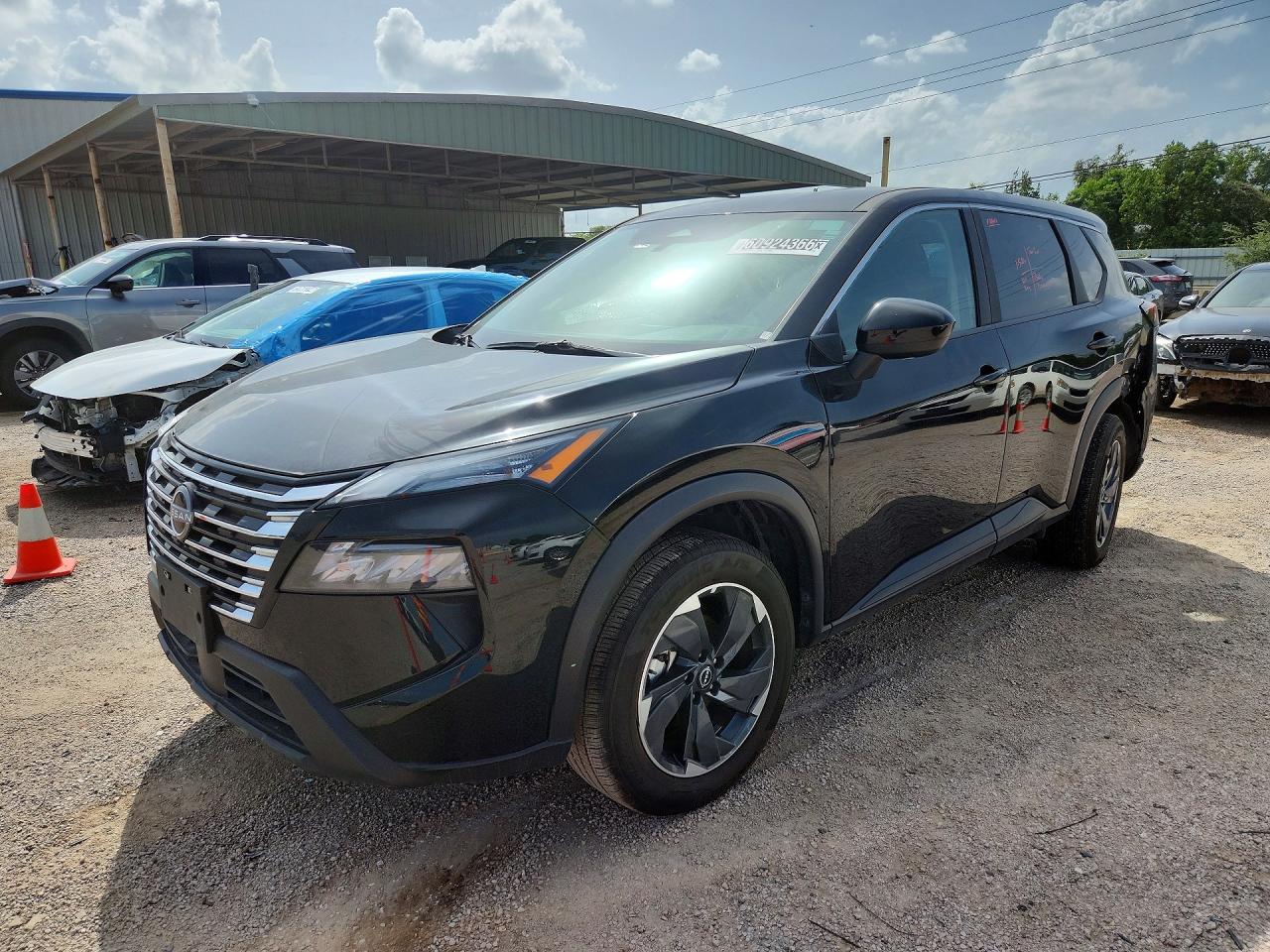 2025 NISSAN ROGUE