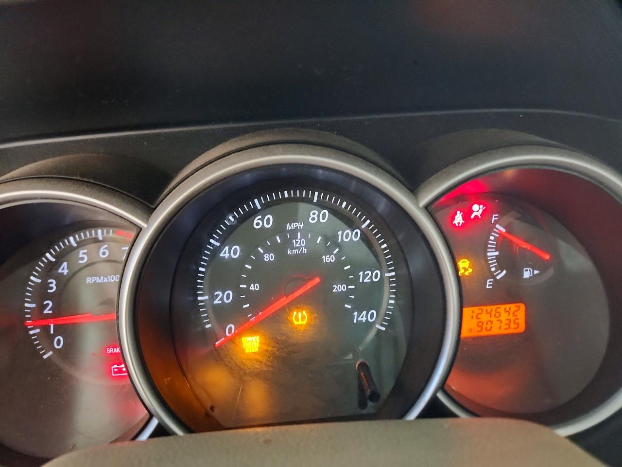 2012 NISSAN VERSA