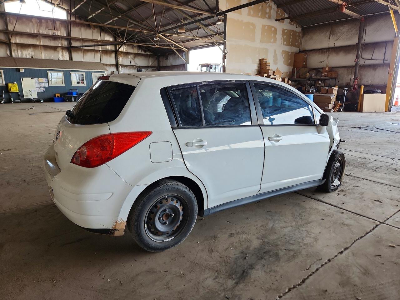 2012 NISSAN VERSA