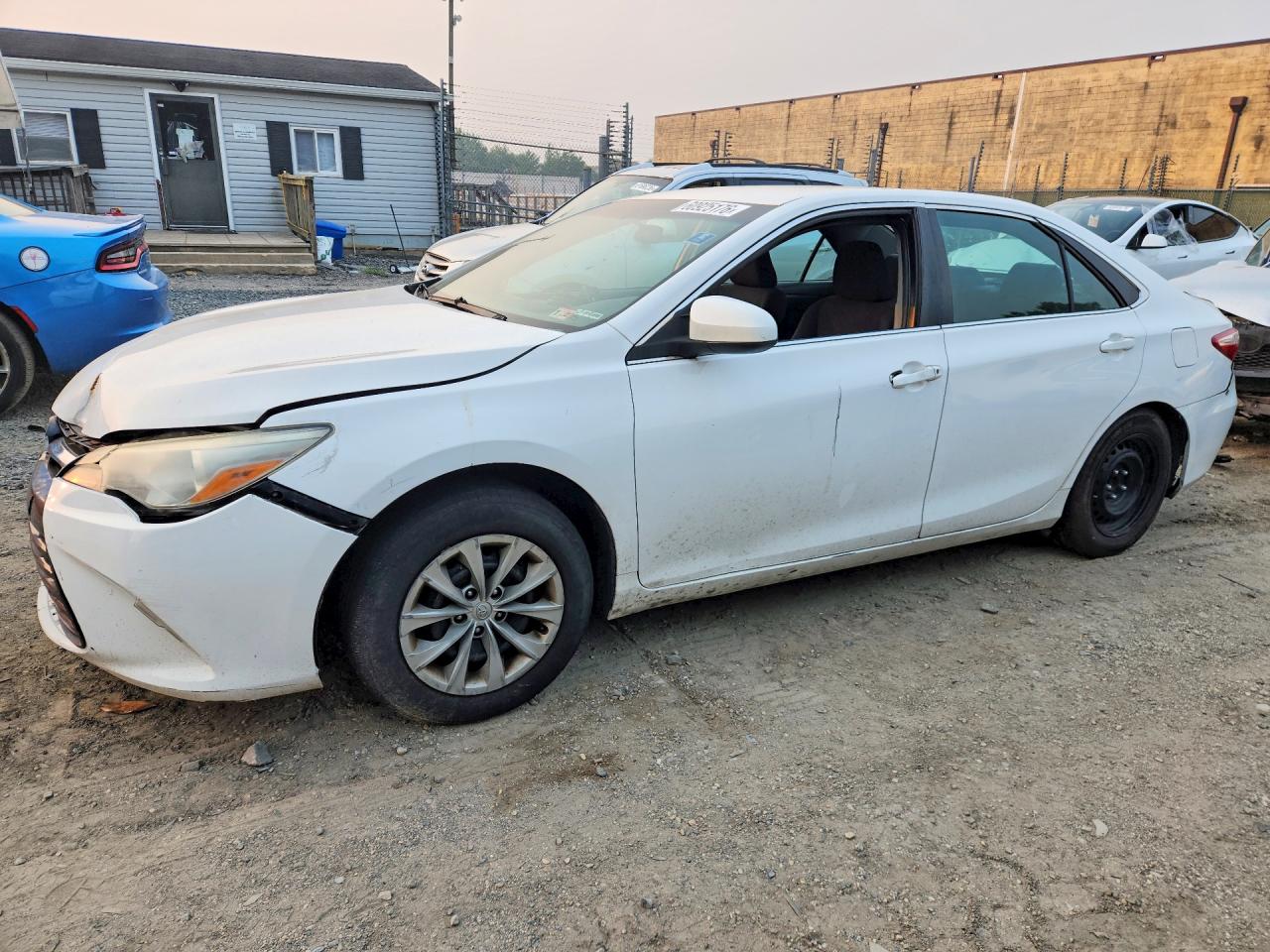 2015 TOYOTA CAMRY