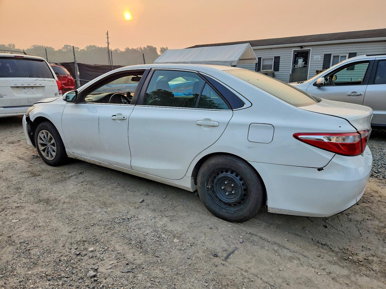 2015 TOYOTA CAMRY